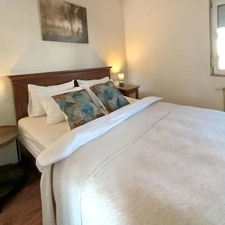 Cubrina - 2bdrm & 45m2 Rooftop Terrace Beograd