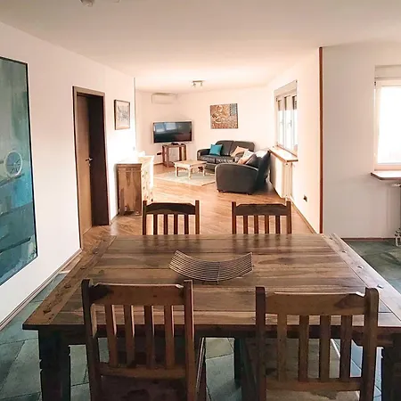 Lejlighed Cubrina - 2bdrm & 45m2 Rooftop Terrace Beograd