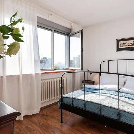 Cubrina - 2bdrm & 45m2 Rooftop Terrace Apartamento Belgrado