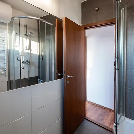 Cubrina - 2bdrm & 45m2 Rooftop Terrace * Belgrado