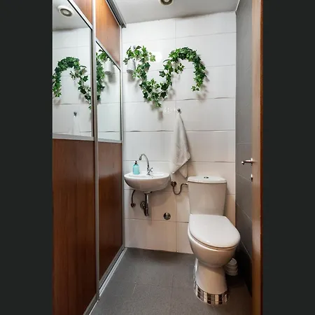 Apartamento Cubrina - 2bdrm & 45m2 Rooftop Terrace Belgrado